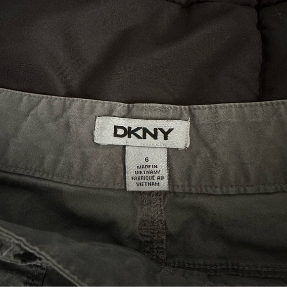 DNKY lowrise shorts - Picture 3 of 3